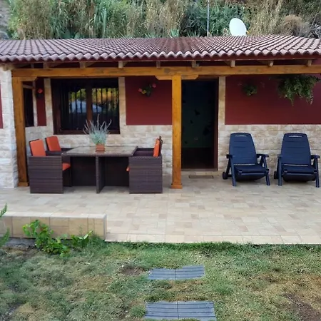 Casa Pinito 1 * Vega de San Mateo